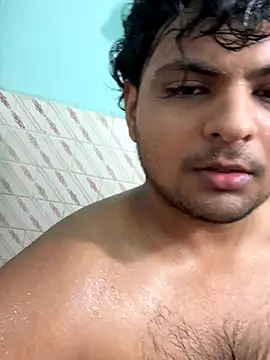 Kira_1413 live sex cam