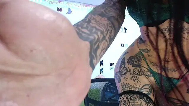 goddess_BigassCock live sex cam