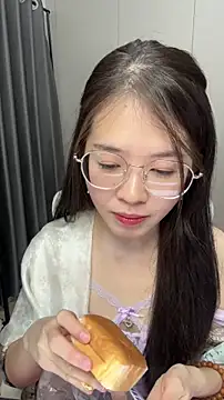 Qianqian-888 live sex cam