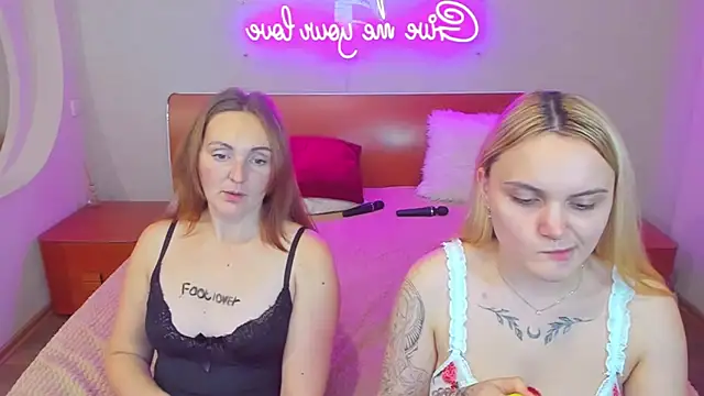 MagicEyess live sex cam
