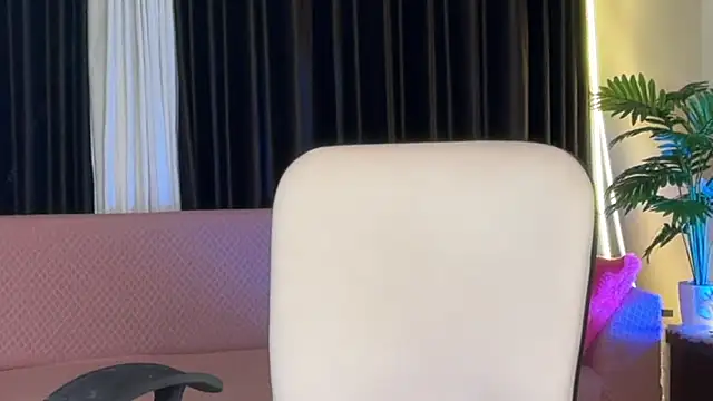 Wow-nisha live sex cam