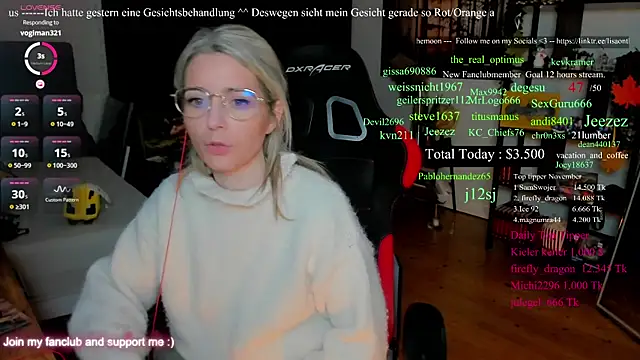 Lisaonthemoon live sex cam