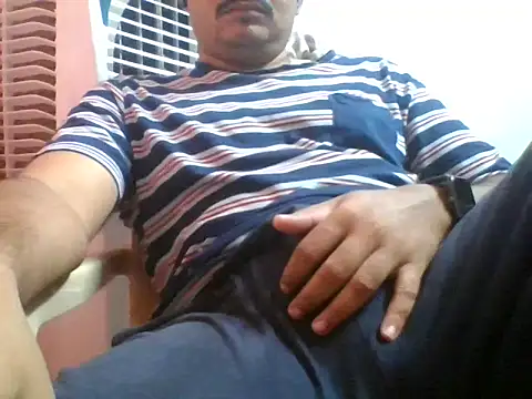 naughtymike0007 live sex cam