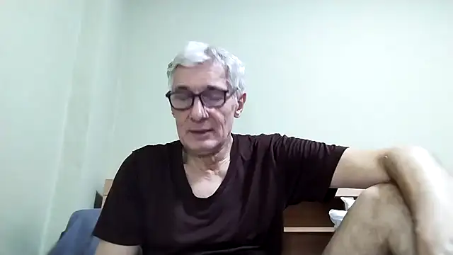 BIGUNCUTHARDCOCK live sex cam