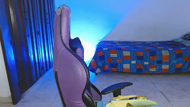 engielphoenis14 live sex cam