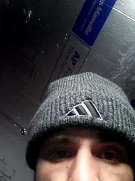 fitguy7124u live sex cam