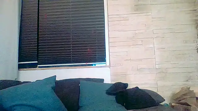 DevilsAngel13 live sex cam