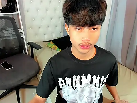 Yourdreamgoddess live sex cam