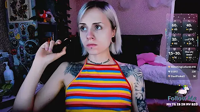 NaniMoore live sex cam