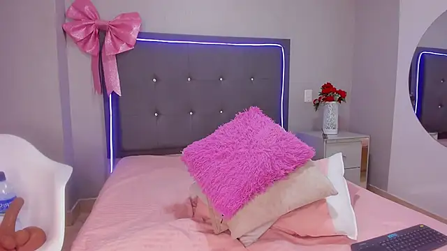 emma_lye live sex cam