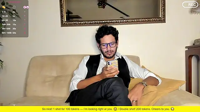 Nicholasrodrii live sex cam