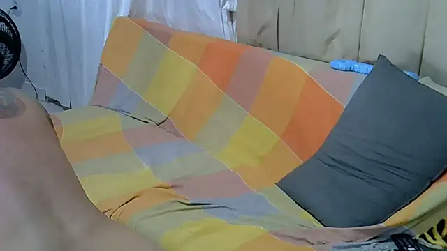 grossocalibre20 live sex cam