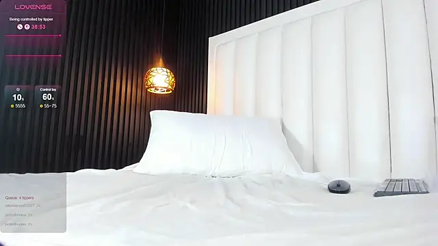 MartinaGracex live sex cam