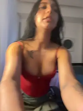 Nahomy_cute1 live sex cam