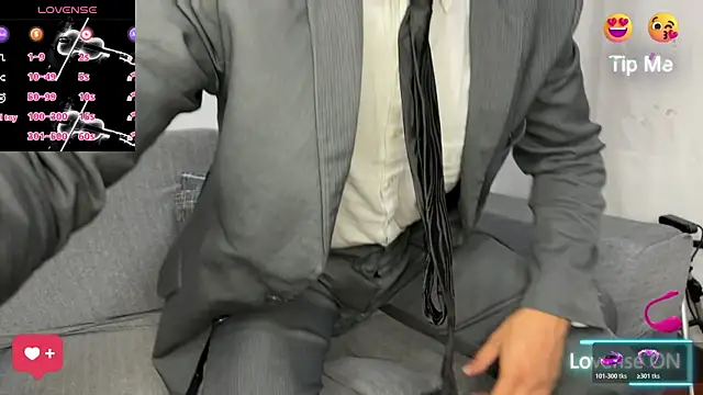 Tom_blunt96 live sex cam