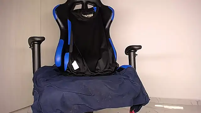 MAXJONES_2 live sex cam