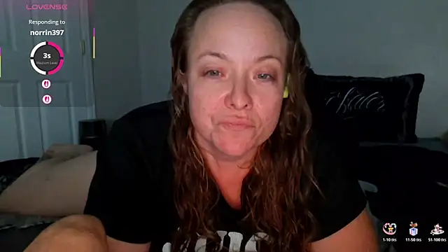 julimonroe live sex cam