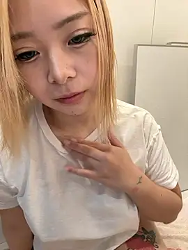 Rei1216xo live sex cam