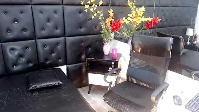 ChrisHott01 live sex cam