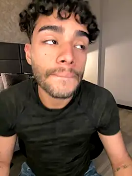 RaphaelDufort live sex cam