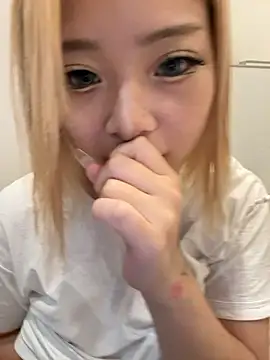 Rei1216xo live sex cam