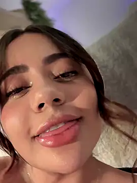 Aryrosee live sex cam