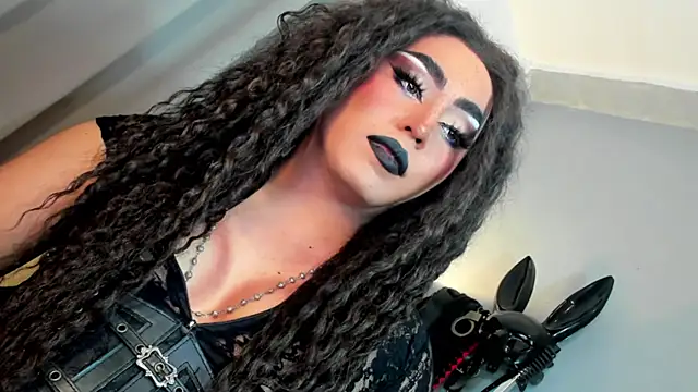 DominaAurumXXX live sex cam