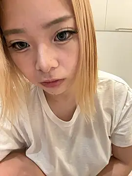 Rei1216xo live sex cam