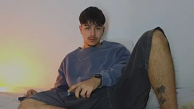 Santybig18cm live sex cam