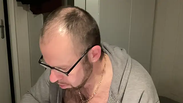 FABIOGLASSES live sex cam