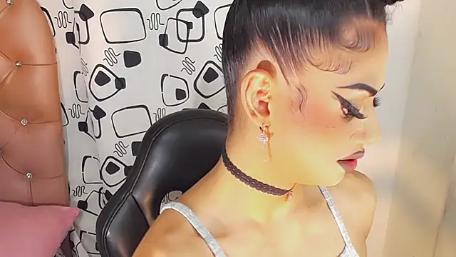 Aslhy_Goddessx live sex cam