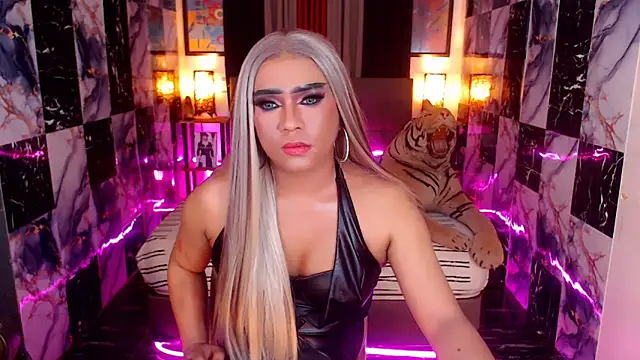 Seductivemeganxx live sex cam