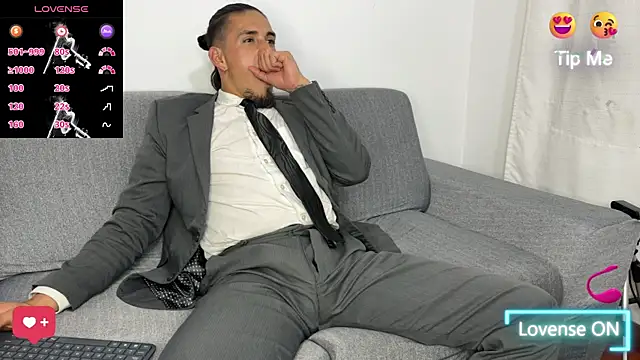 Tom_blunt96 live sex cam