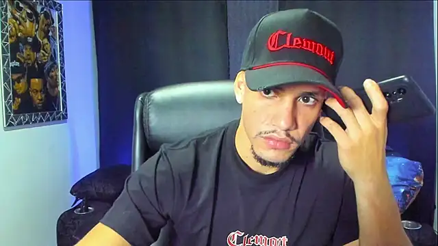 jhonnysnow17 live sex cam