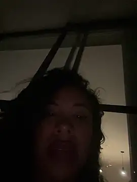 Brunettexio live sex cam