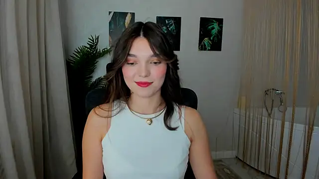 DivineAmour live sex cam