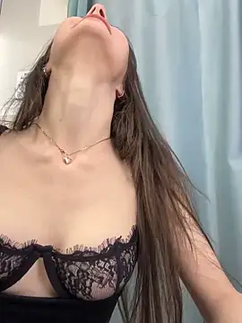 MilaBee live sex cam