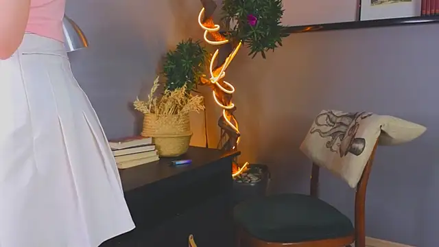 YungLyssy live sex cam