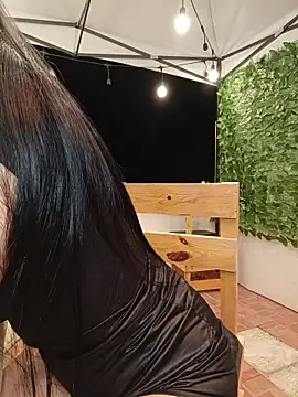 Isabellitasexi38 live sex cam