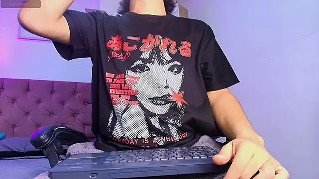 Davel_Svetla live sex cam