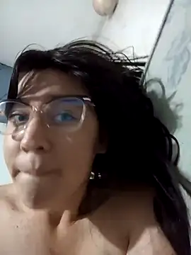 CoralSmit live sex cam