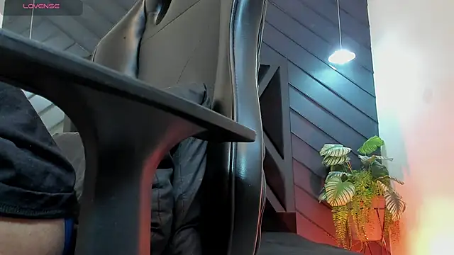 marco_garciia_ live sex cam