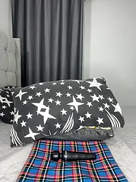 prettiepearl live sex cam