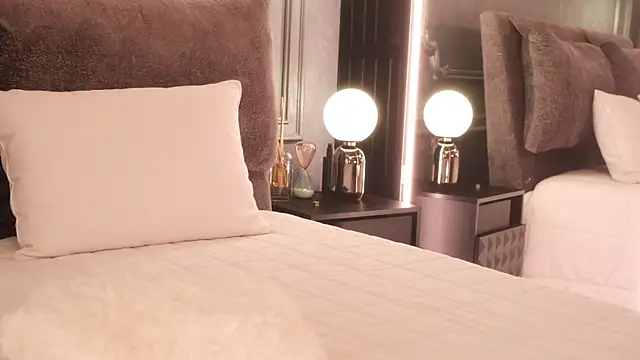 Ami_Katana live sex cam