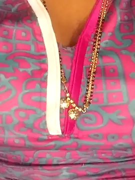 Divyahoty live sex cam