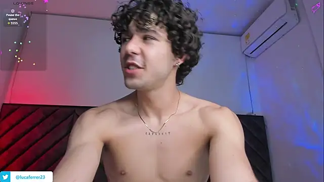 Luca_ferrer_ live sex cam
