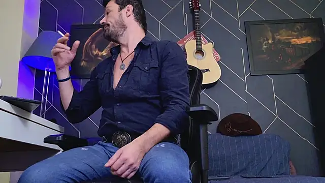 ChrisKox live sex cam