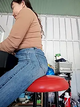 Ana-love2025 live sex cam