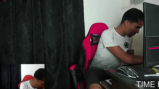 sexy_latinas_69 live sex cam