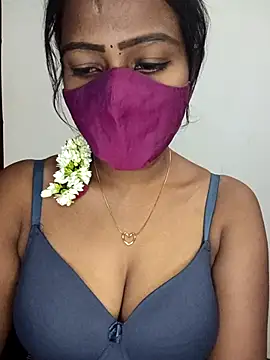 Tamil_kavinila live sex cam
